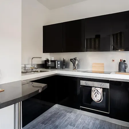 City-centric Living Cozy 1-bedroom Apartment Bradford (West Yorkshire)